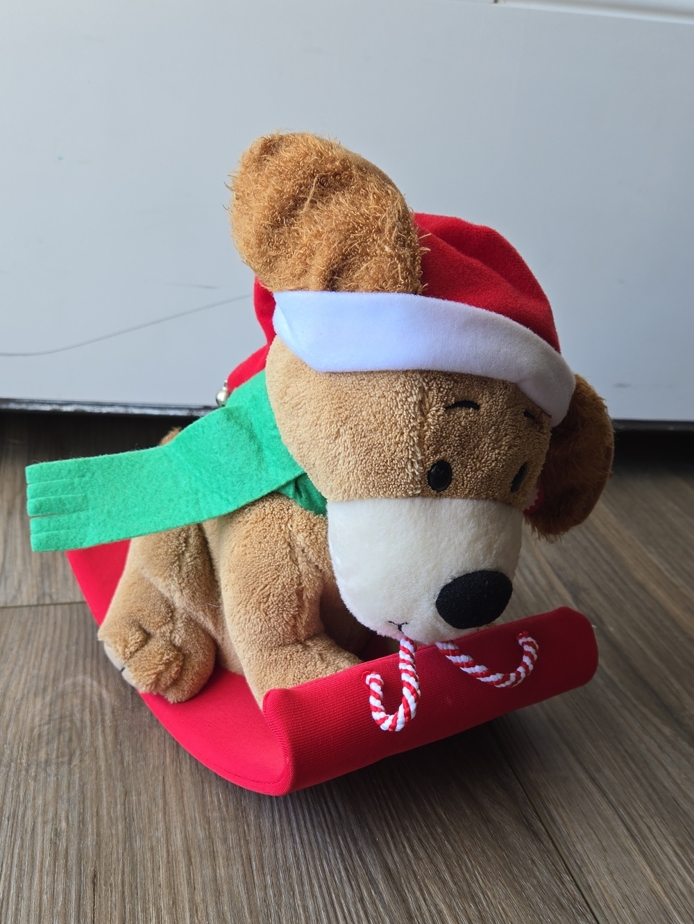 Hallmark Rockin' Rover Animated Singing Dog